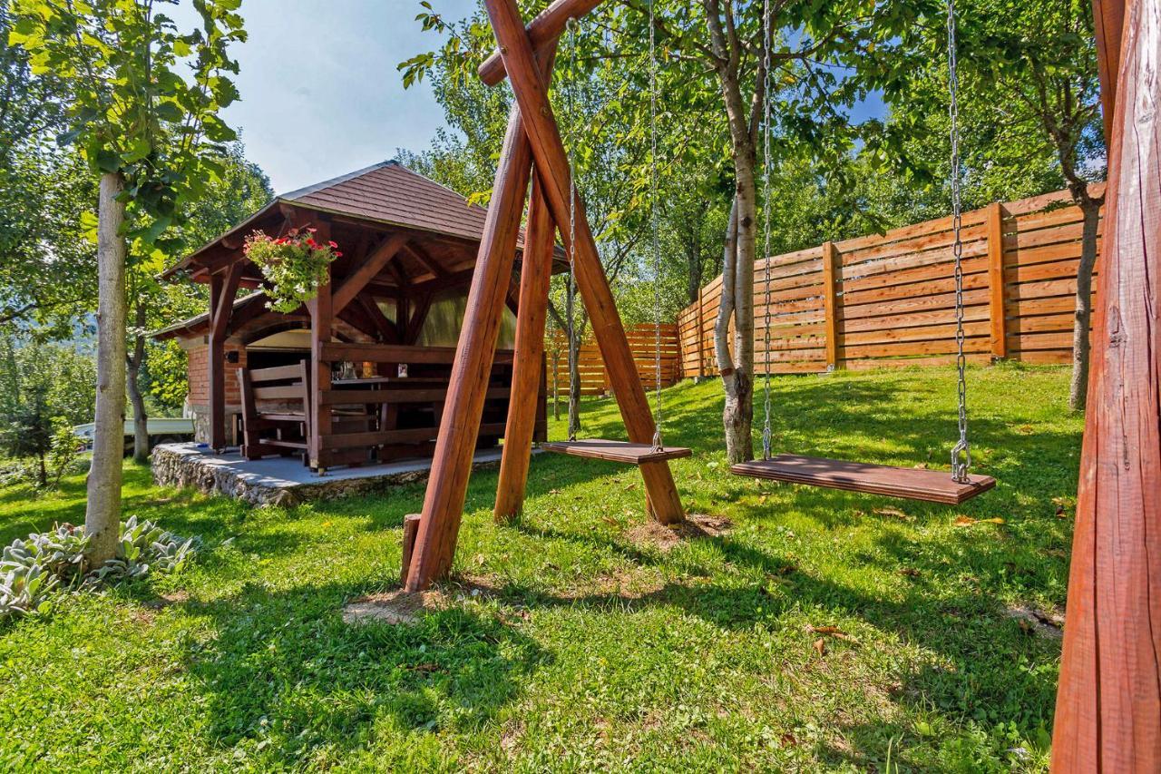 Andrea In Sertic Poljana - Haus Fuer 6 Personen Plitvička Jezera Eksteriør bilde